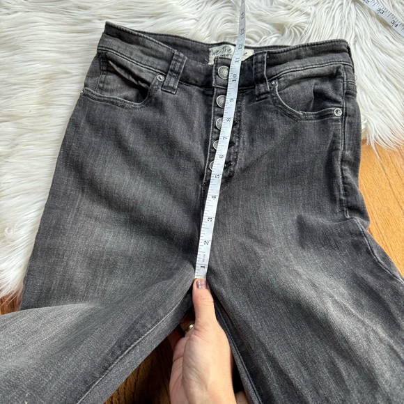 Free People Irreplaceable Flare Jeans – Black – Size 37 - Picture 9 of 10